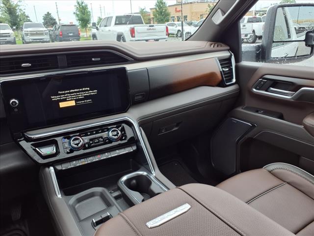 2025 GMC Sierra 2500HD Denali