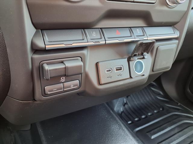 2025 GMC Sierra 2500HD Pro
