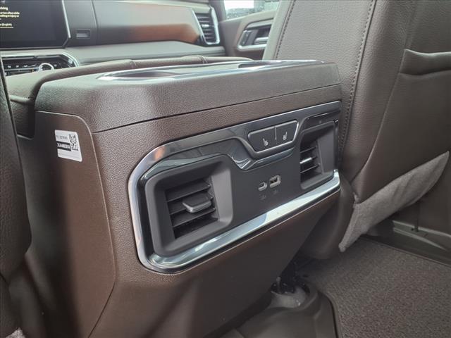 2025 GMC Sierra 2500HD Denali