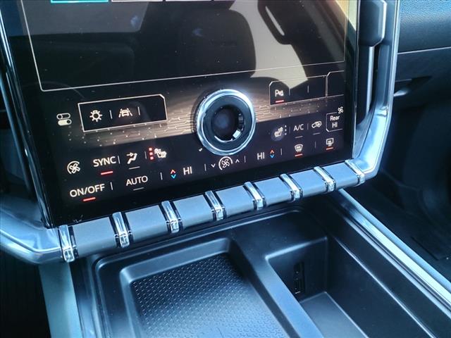 2025 GMC Acadia AT4