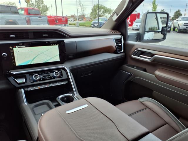 2025 GMC Sierra 2500HD Denali