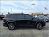 2024 GMC Acadia AT4 - thumbnail 2