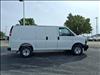 2026 GMC Savana 2500 - thumbnail 2
