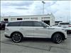 2023 Lincoln Aviator Reserve - thumbnail 2