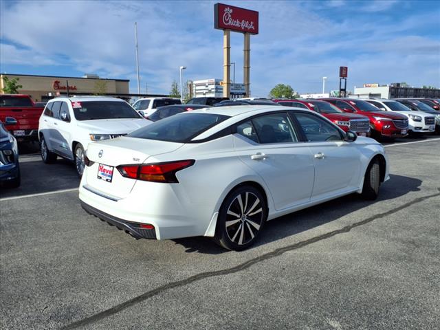2022 Nissan Altima 2.5 SR