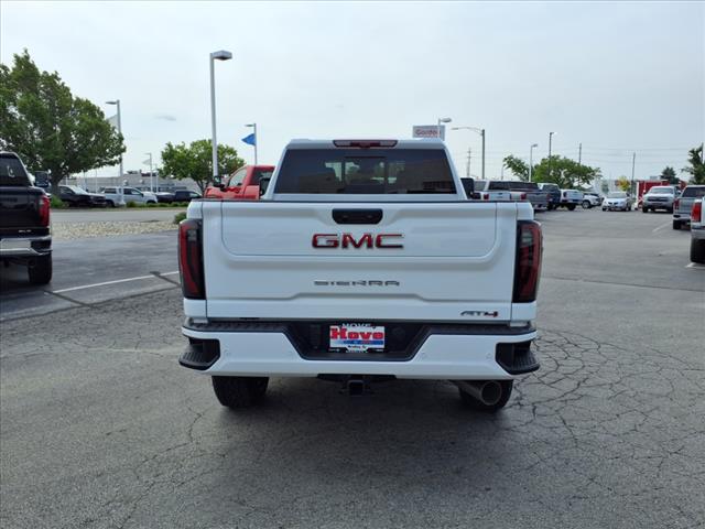 2025 GMC Sierra 2500HD AT4