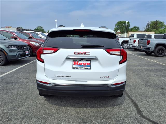 2022 GMC Terrain AT4