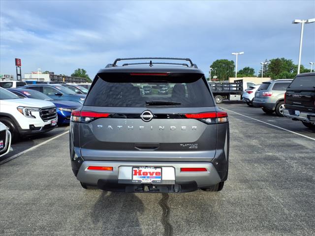 2024 Nissan Pathfinder Platinum