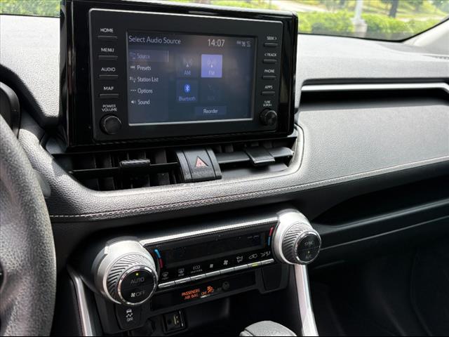 2019 Toyota RAV4 XLE - Photo 10