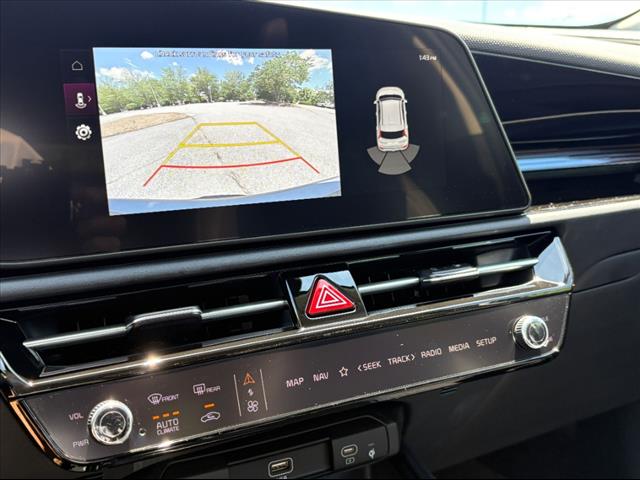 2025 Kia Niro EX Touring - Photo 10