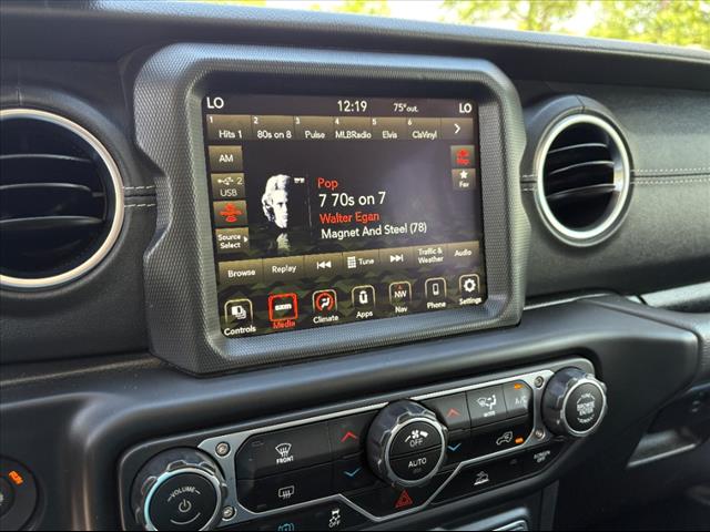 2023 Jeep Wrangler Sahara - Photo 11