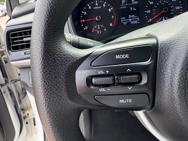2018 Kia Rio 5-Door LX - Photo 11