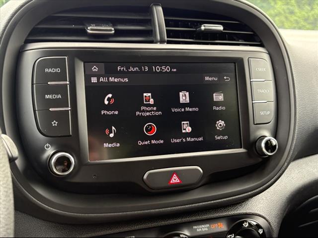 2024 Kia Soul LX - Photo 11