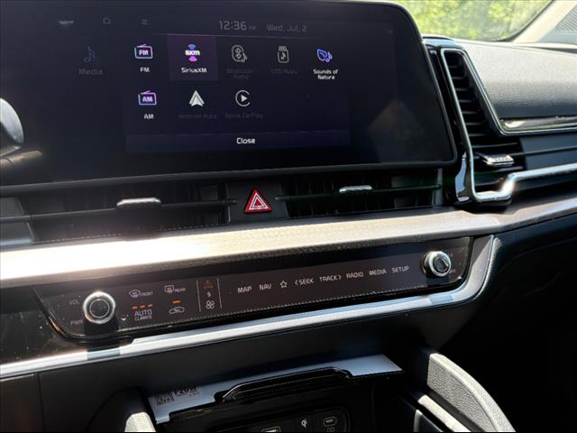 2025 Kia Sportage Hybrid EX - Photo 11