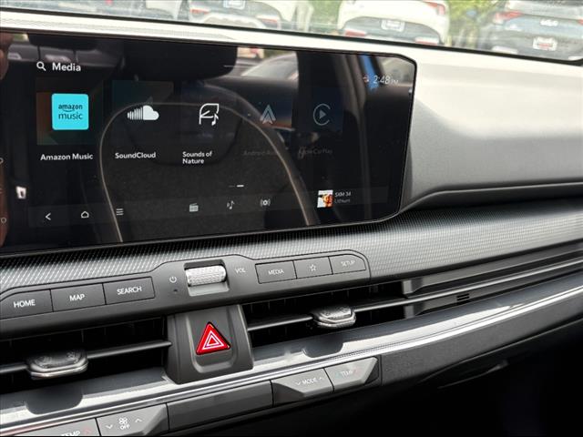 2025 Kia K4 GT-Line - Photo 12