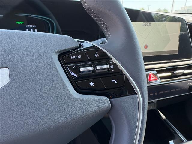 2025 Kia Niro EX - Photo 12
