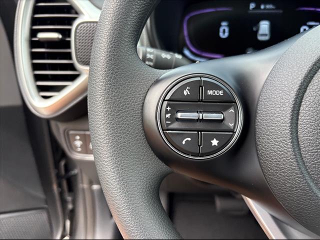 2025 Kia Soul LX - Photo 12