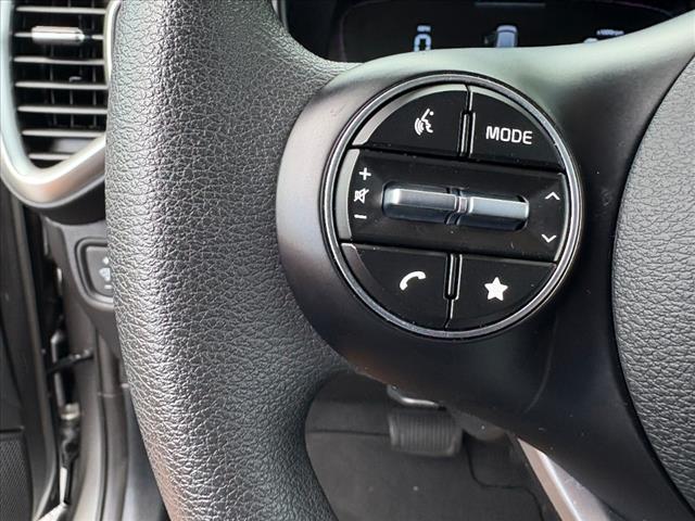 2023 Kia Soul LX - Photo 12