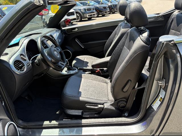2018 Volkswagen Beetle Convertible SE - Photo 13