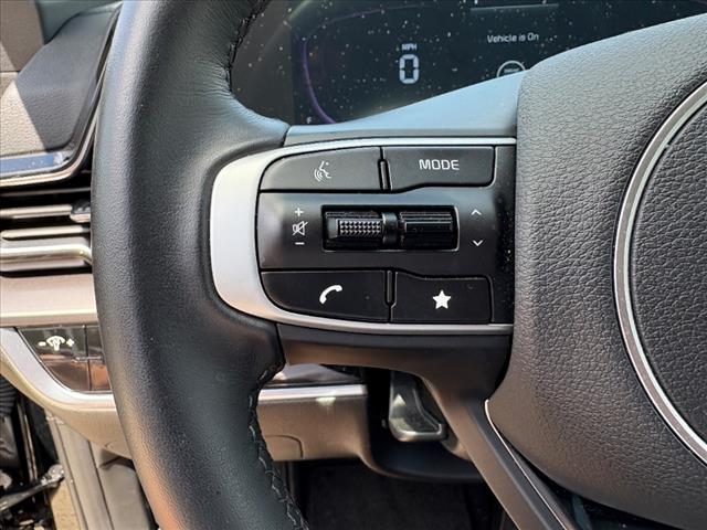 2025 Kia Sportage EX - Photo 13