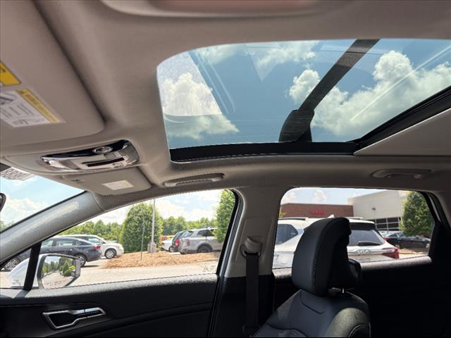2026 Kia Sportage EX - Photo 13