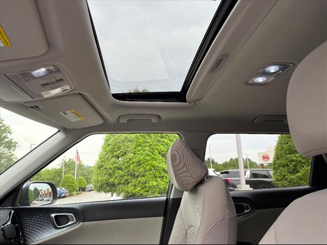 2025 Kia Soul EX - Photo 13