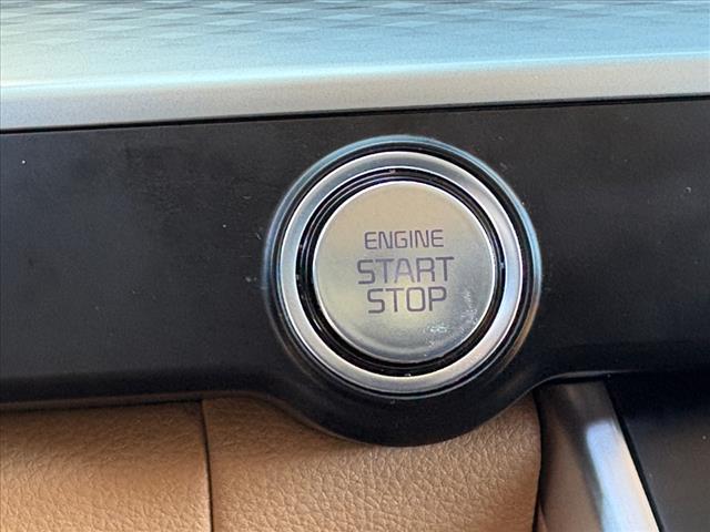 2024 Kia Carnival LX - Photo 13