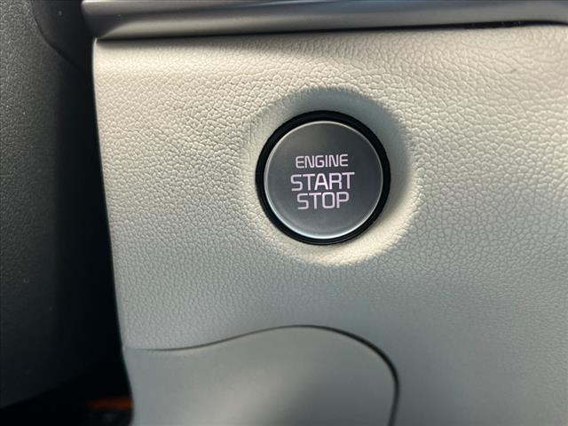 2025 Kia Sorento S - Photo 14