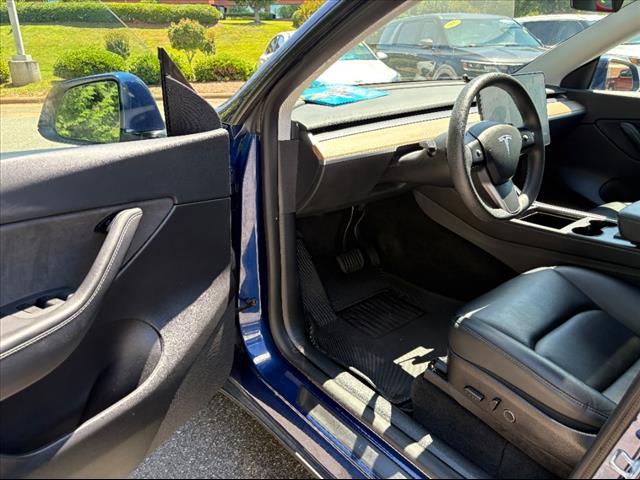 2021 Tesla Model Y Long Range - Photo 14