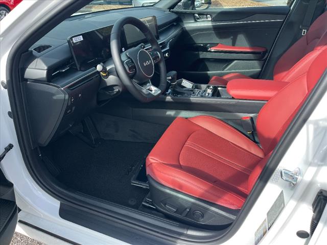 2025 Kia K5 GT-Line - Photo 15