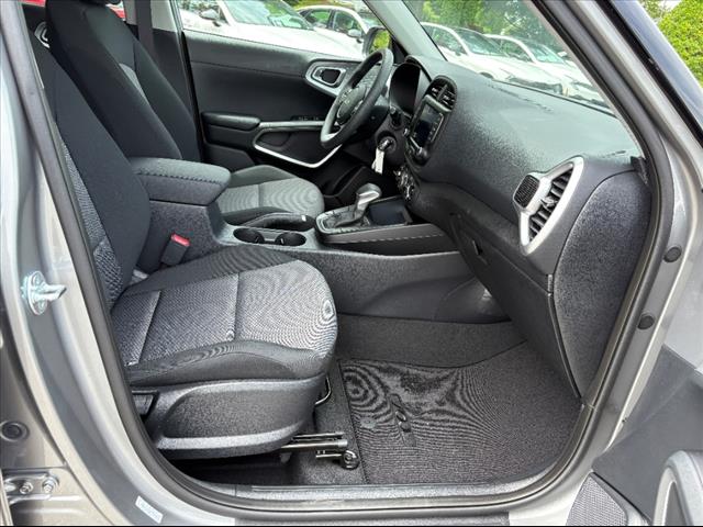 2025 Kia Soul LX - Photo 15