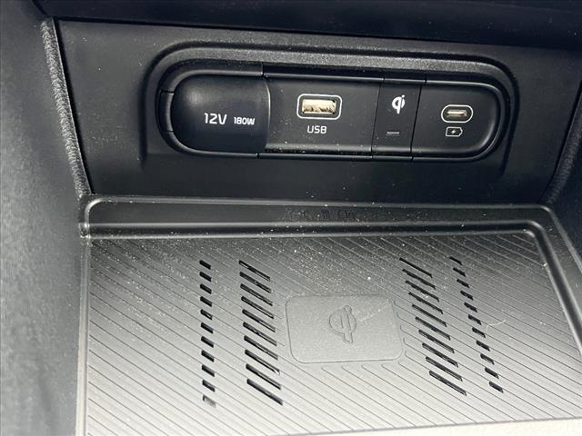 2025 Kia Sportage EX - Photo 16