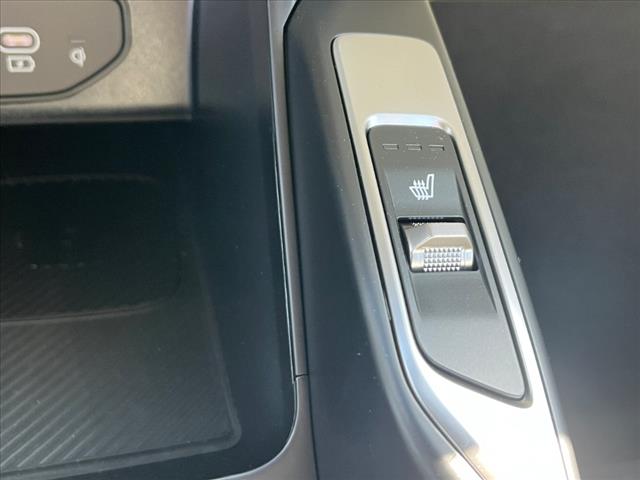 2025 Kia Sorento S - Photo 16