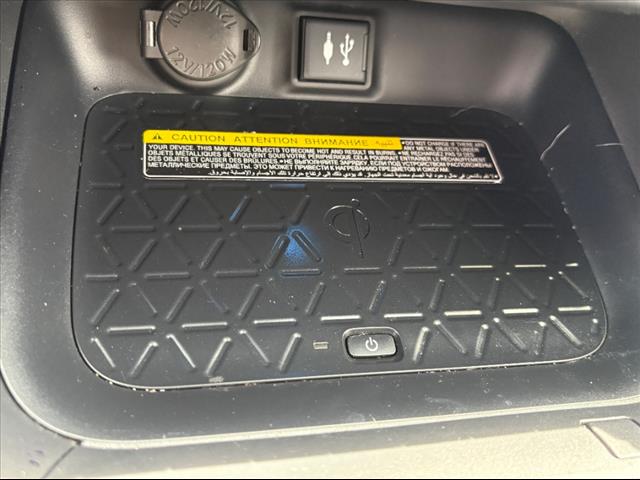 2019 Toyota RAV4 Hybrid Hybrid XSE - Photo 16