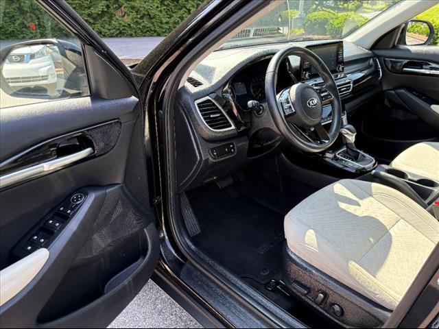 2021 Kia Seltos EX - Photo 16
