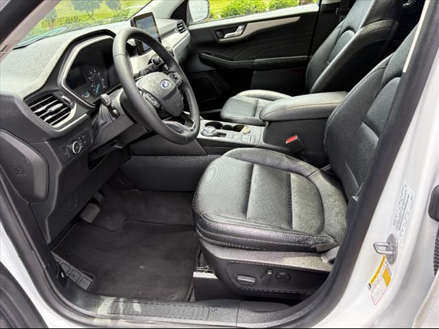 2022 Ford Escape SEL - Photo 17