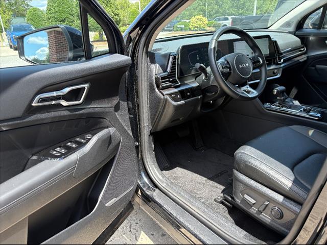 2025 Kia Sportage EX - Photo 17