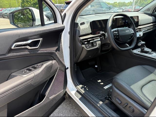 2026 Kia Sportage EX - Photo 17