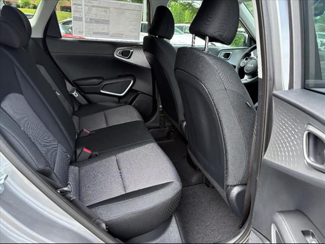 2025 Kia Soul LX - Photo 17