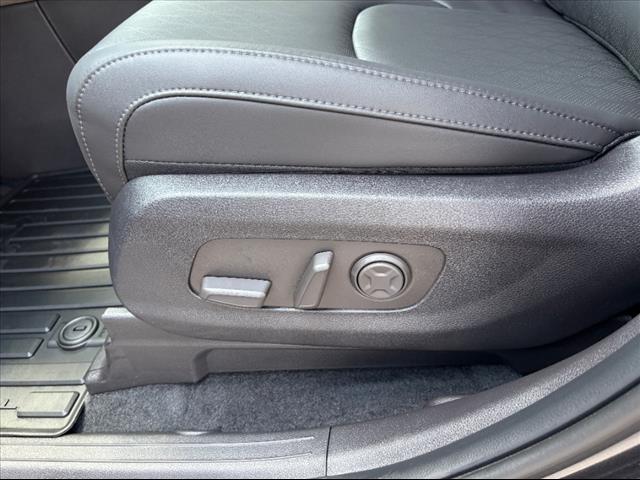 2025 Kia Carnival LXS - Photo 18