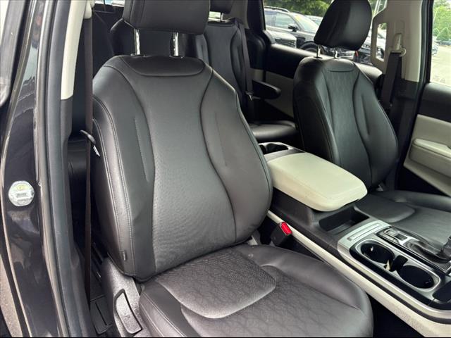 2023 Kia Carnival LX - Photo 19
