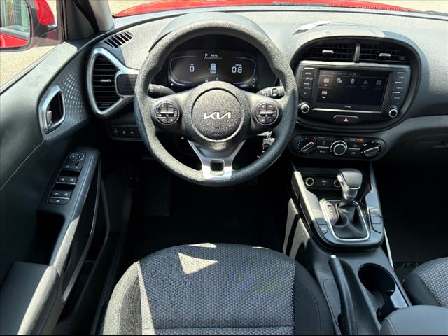 2025 Kia Soul LX - Photo 20