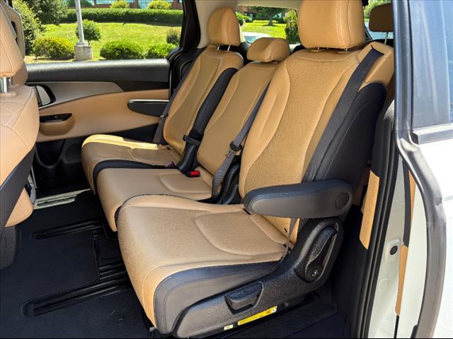 2024 Kia Carnival LX - Photo 20