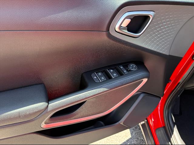 2025 Kia Soul LX - Photo 21