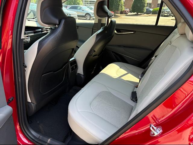 2025 Kia Niro EX - Photo 22