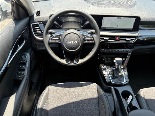 2025 Kia Seltos S - Photo 22
