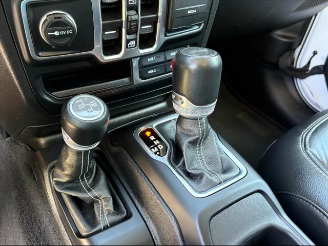 2023 Jeep Wrangler Sahara - Photo 23