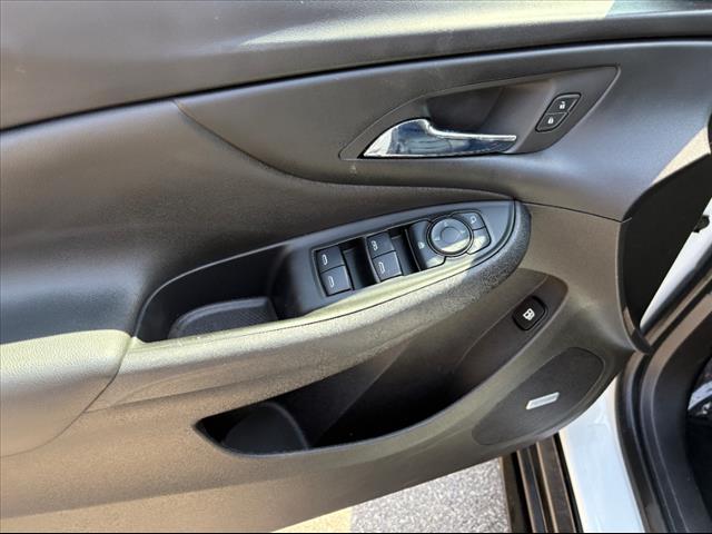 2017 Chevrolet Volt LT - Photo 23
