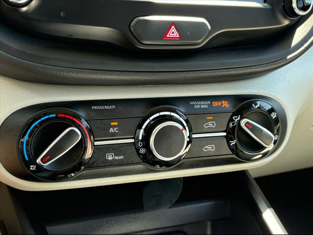 2024 Kia Soul LX - Photo 23