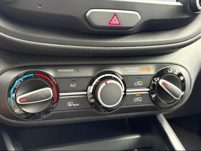 2025 Kia Soul LX - Photo 23